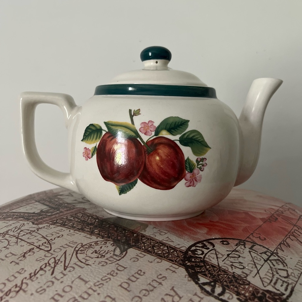 Ceramic Tea pot